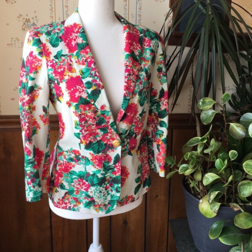 Zara White and Red Floral Blazer